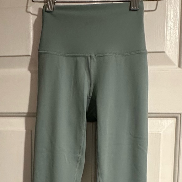 Lululemon Wunder Train Cropped Leggings Size 0 - Picture 10 of 10
